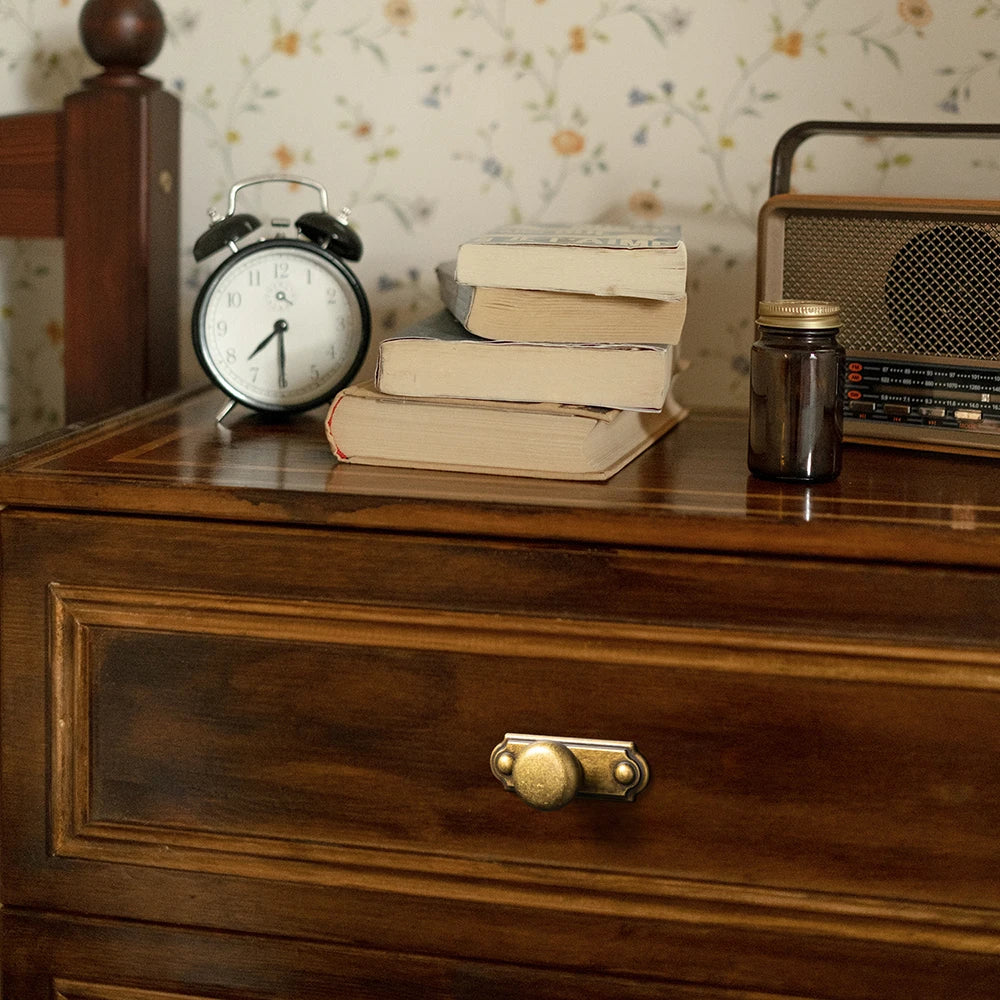 The Éclat Cabinet Knob — Satin Nickel & Brushed Brass