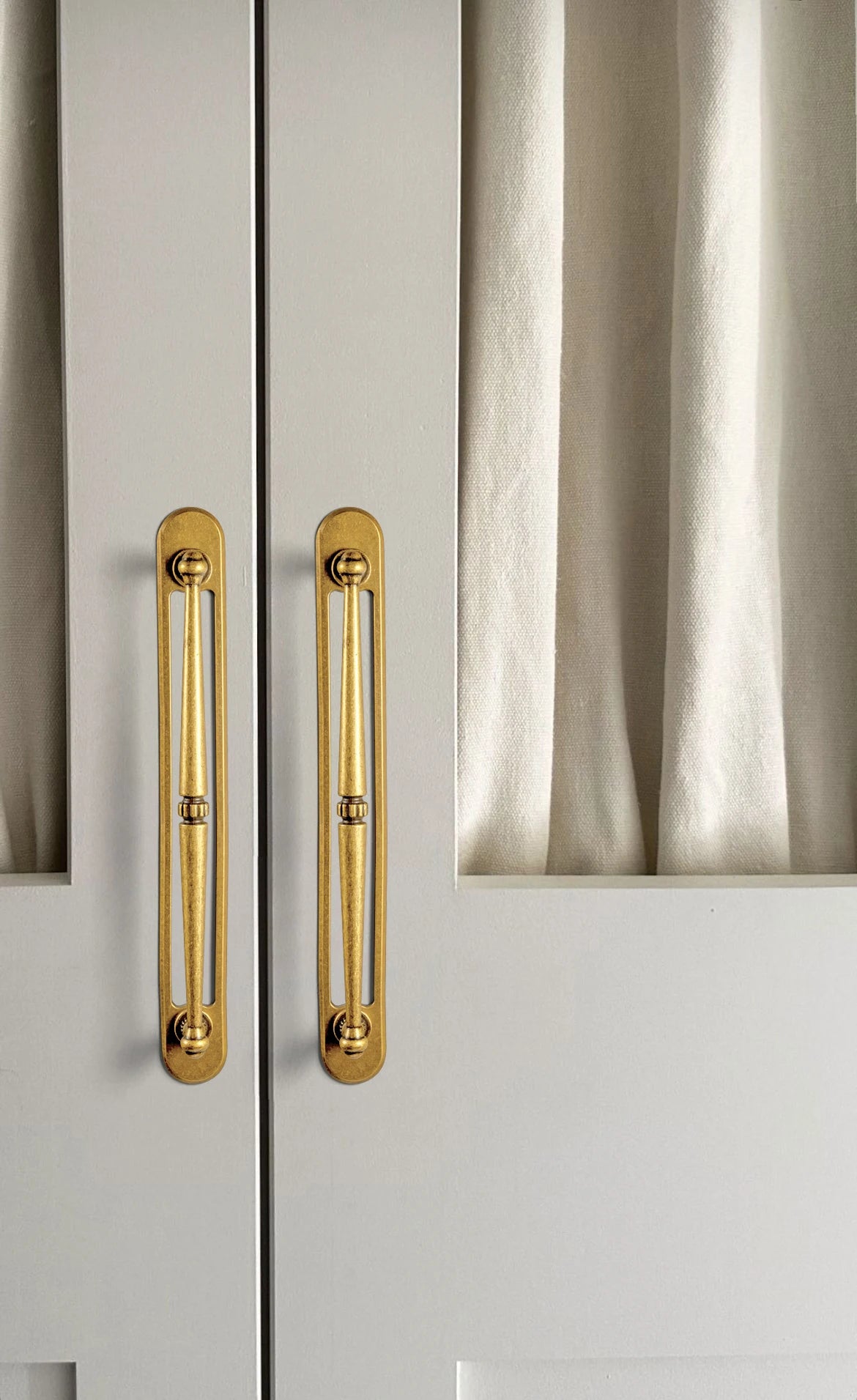 The Vintage Bar Backplate Cabinet Pull (Set of 2) — Brushed Brass