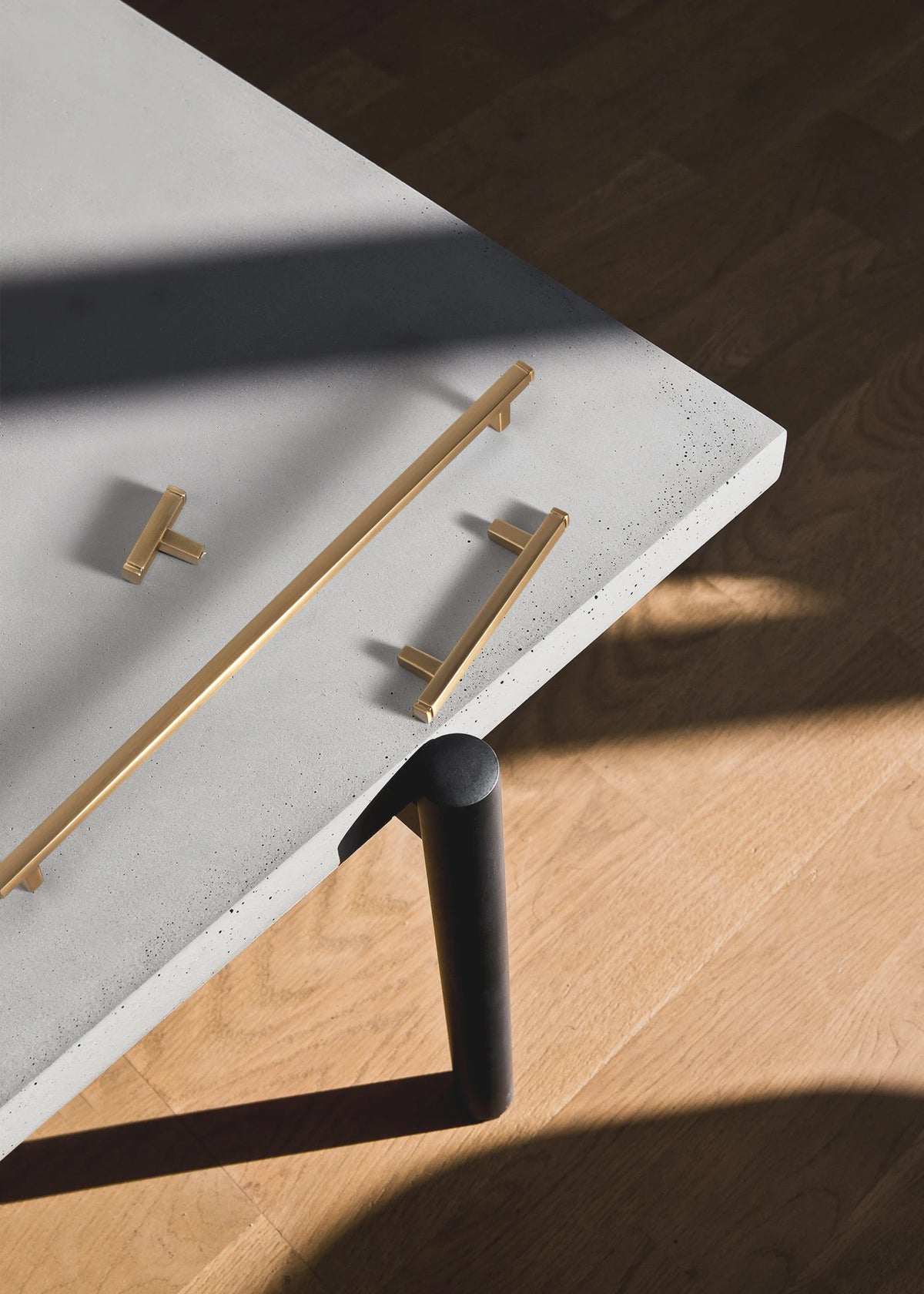 The Modern Multi-Size Cabinet Bar Pull (6-Pack) — Brushed Brass