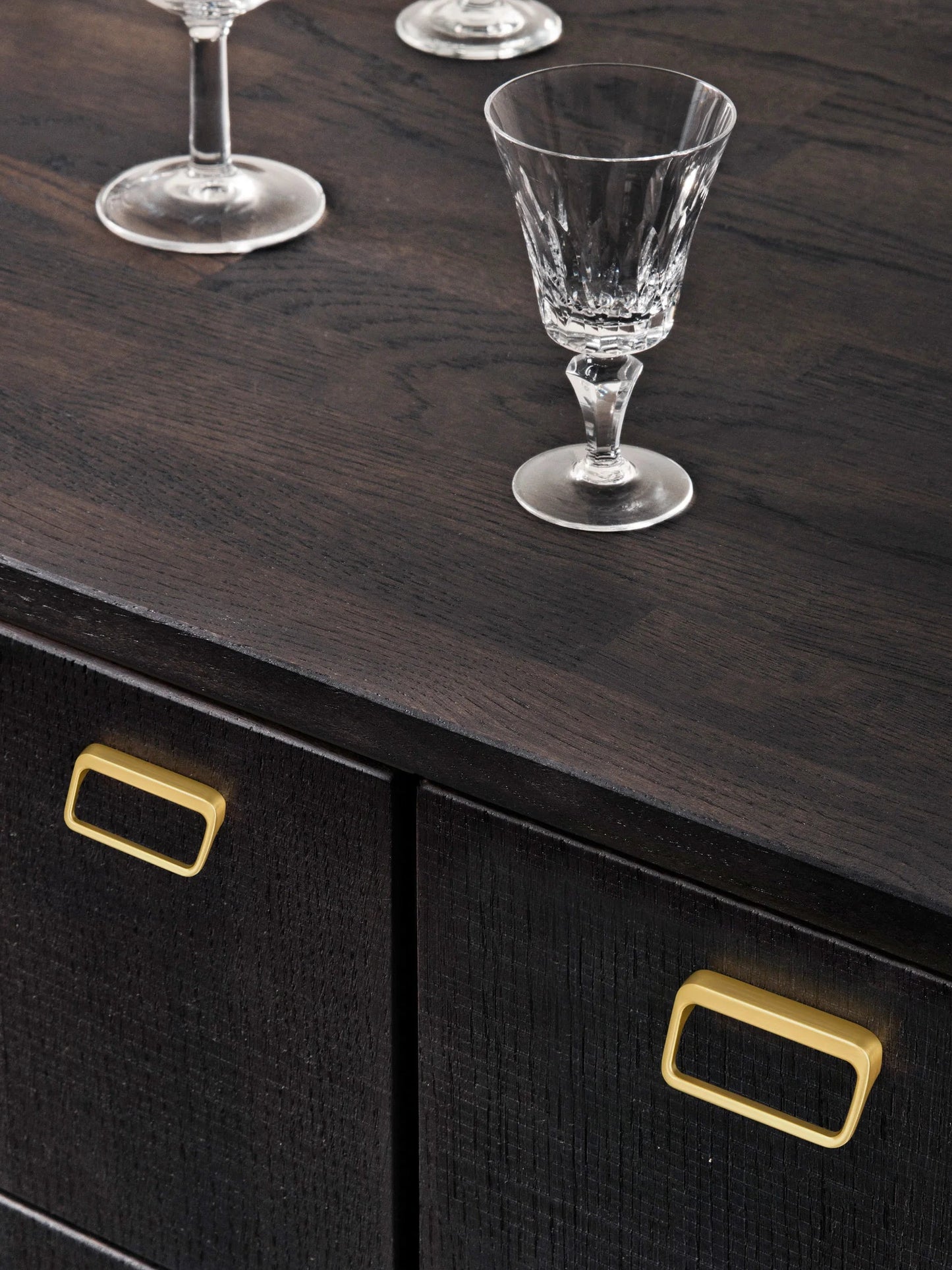 The Modern Cabinet Bar Pull (6-Pack) — Brushed Brass