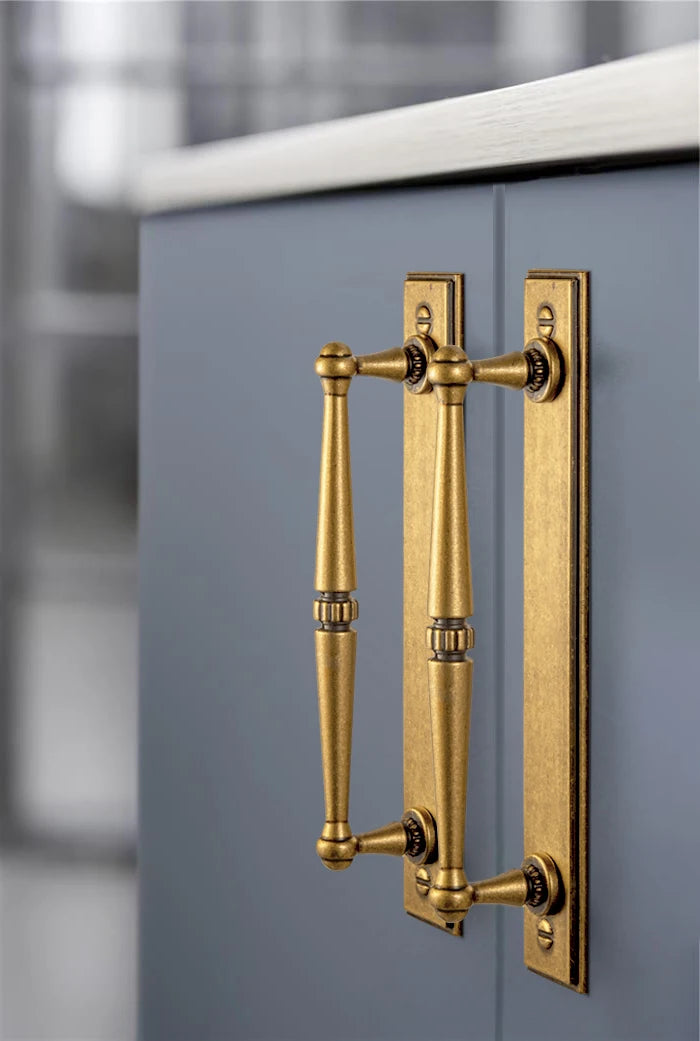 The Vintage Multi-Size Backplate Cabinet Pull (Set of 2) — Brushed Brass