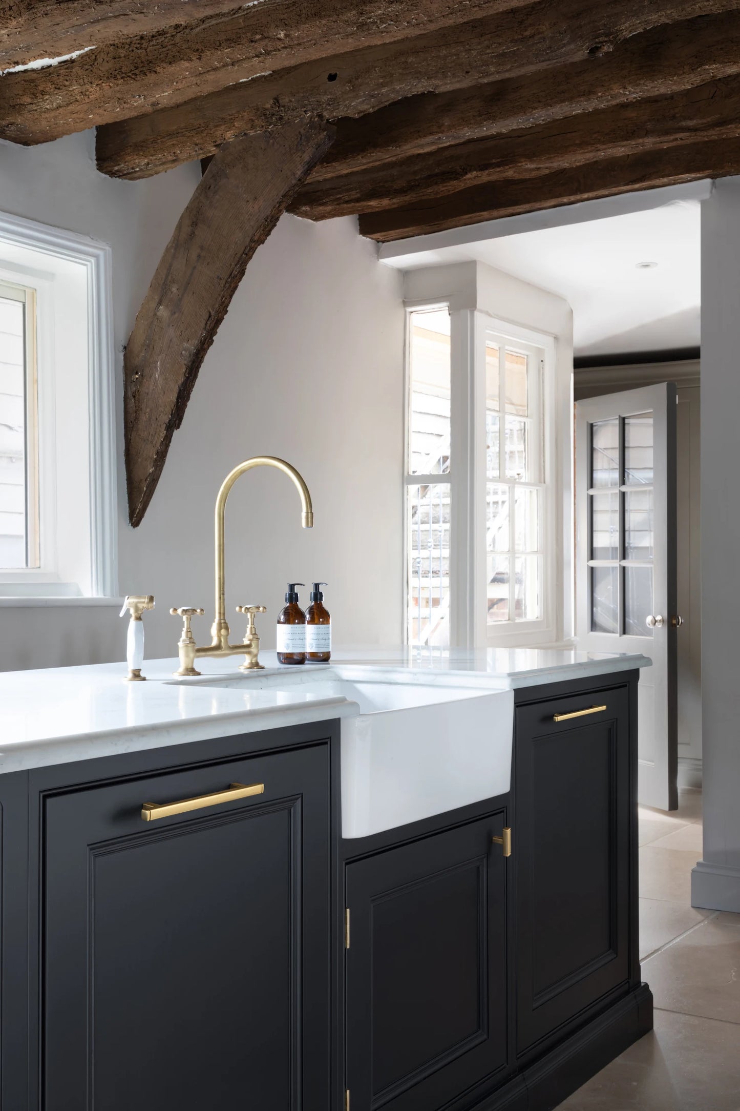 The Modern Multi-Size Cabinet Bar Pull (6-Pack) — Brushed Brass