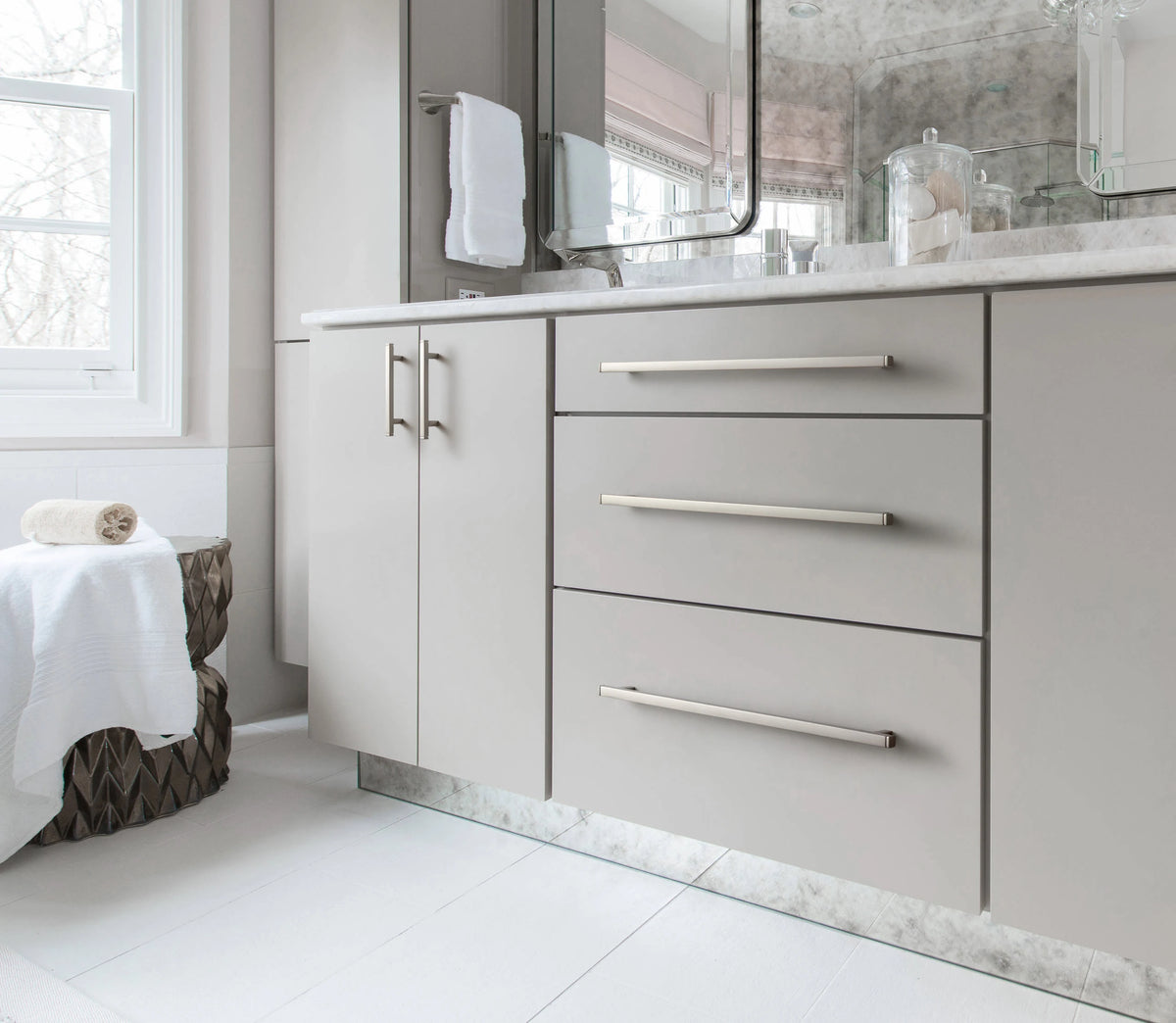 The Modern Multi-Size Cabinet Bar Pull (6-Pack) — Brushed Brass