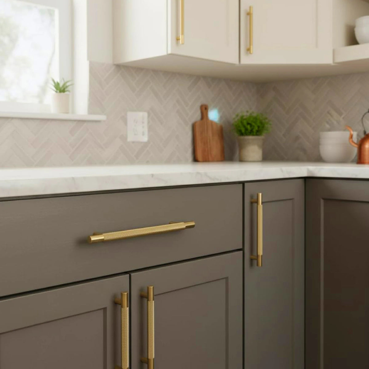 The Studio Bronze Cabinet Bar Pull (10-Pack) — Brushed Brass